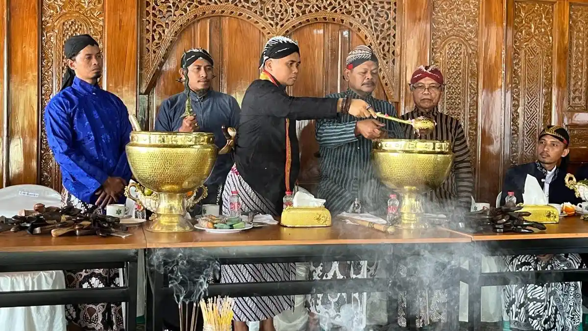 Jamirah: Menjaga Tradisi Cilacap dengan Layanan Handal